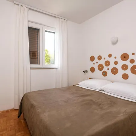 Lovely In Krnicki Poratkrnica With Kitchen Holiday home Peruski