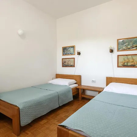 Amazing In Krnicki Poratkrnica With Wifi * Peruški